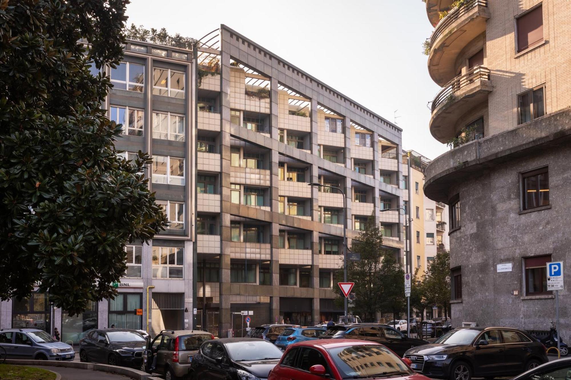 Ampio Bilocale Repubblica - Mirable Pm Apartment Milano Ngoại thất bức ảnh