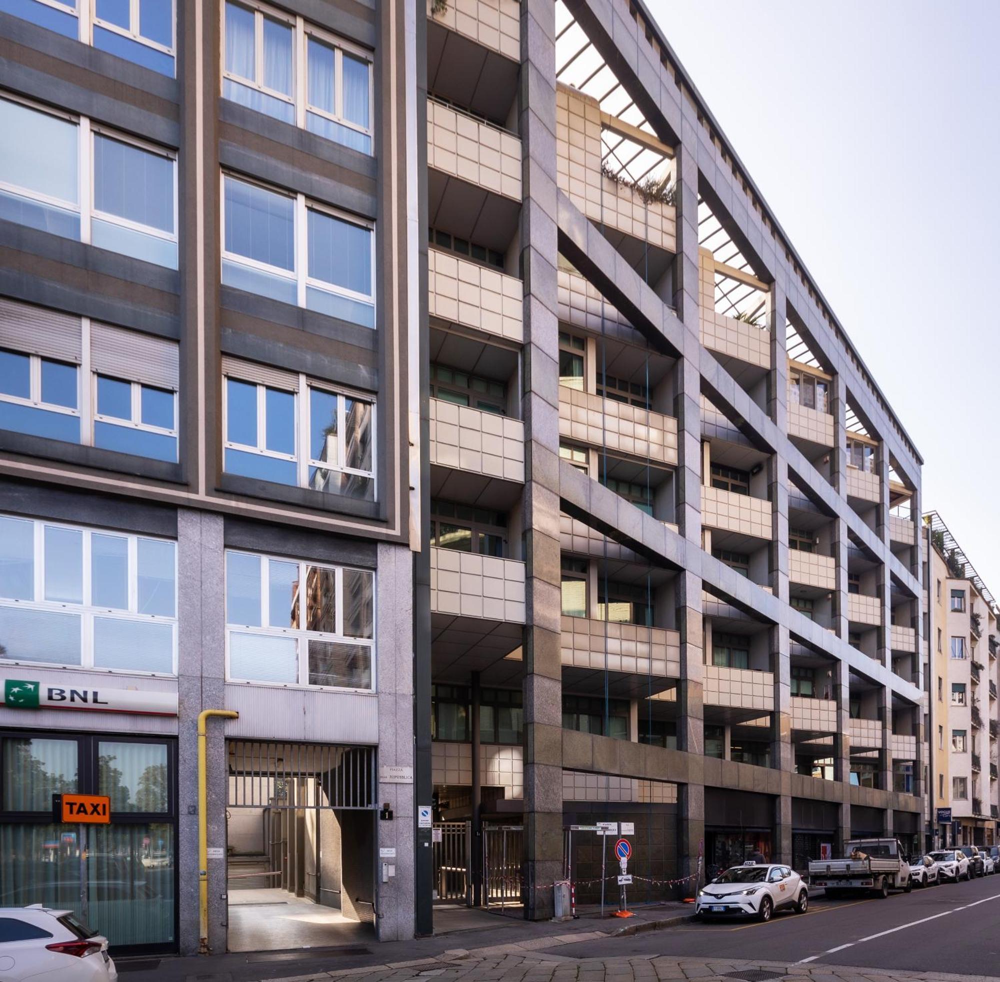 Ampio Bilocale Repubblica - Mirable Pm Apartment Milano Ngoại thất bức ảnh